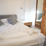Cute Apart With The Garden